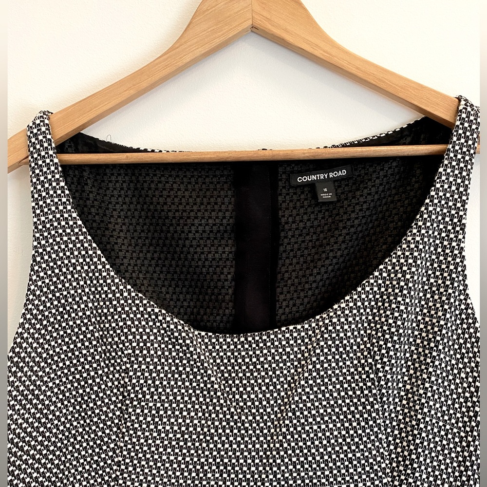Country Road Sleeveless Dress - Picture 1 of 10
